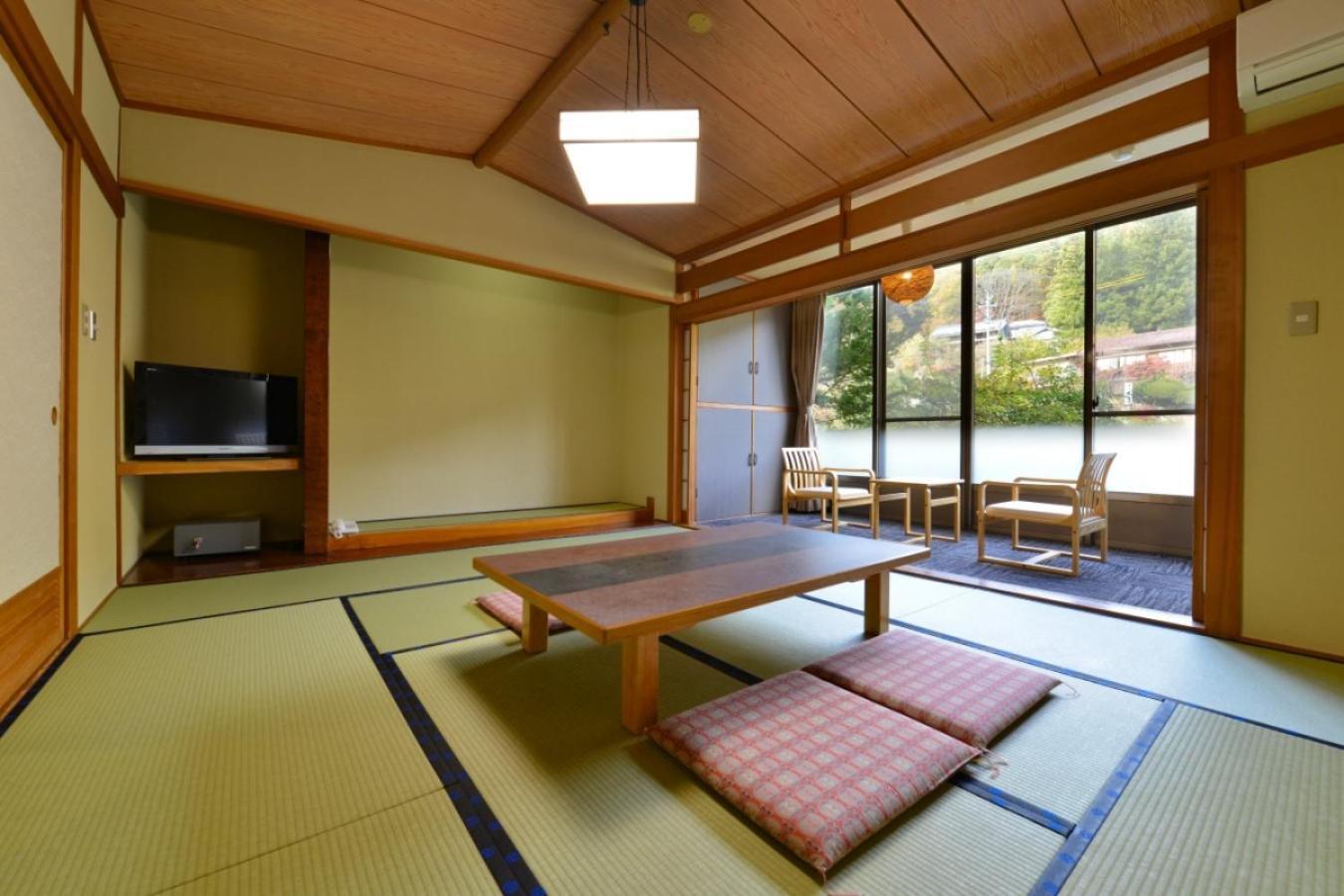 Hotel Ooedo Onsen Monogatari Shinshu Kakeyu Ueda Habitación foto